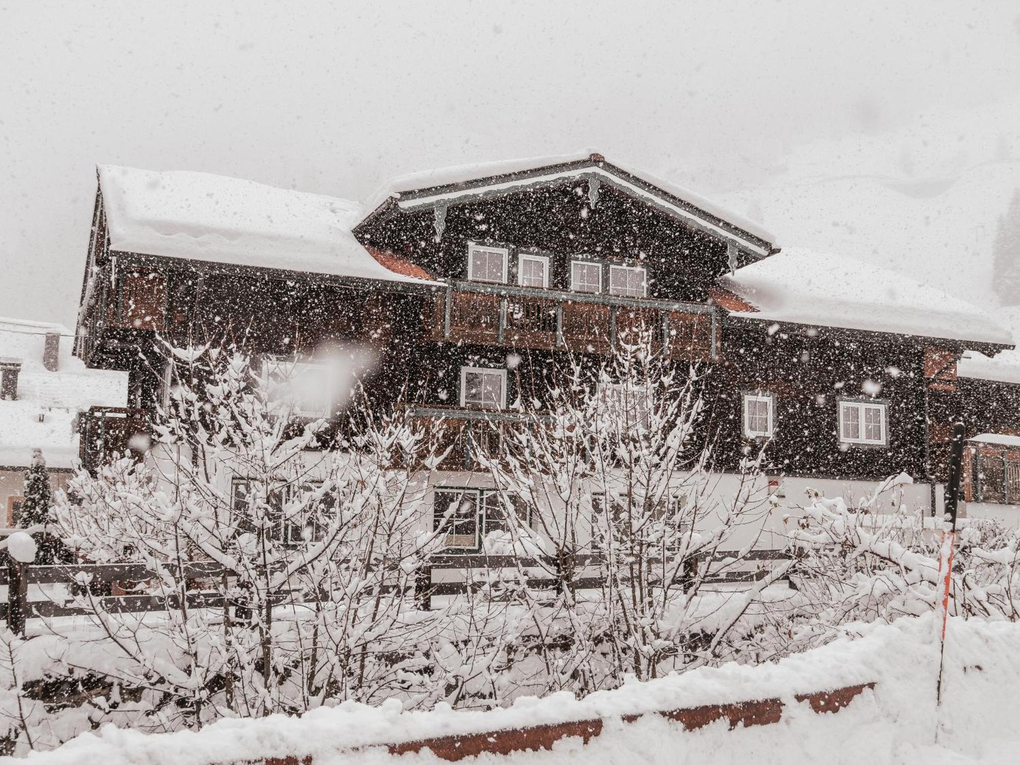 Aura Bed & Breakfast Sankt Jakob in Defereggen Exterior foto