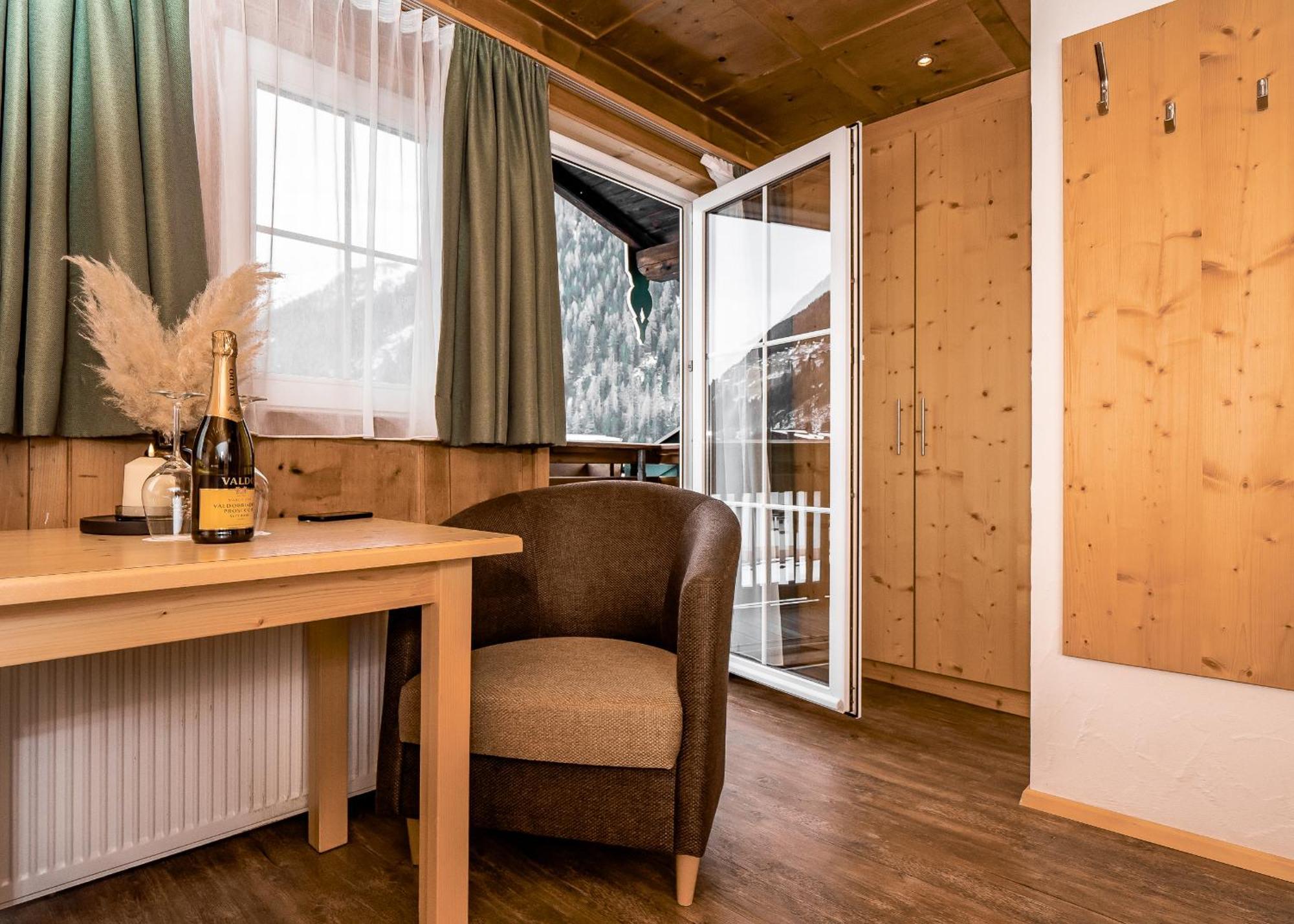 Aura Bed & Breakfast Sankt Jakob in Defereggen Exterior foto